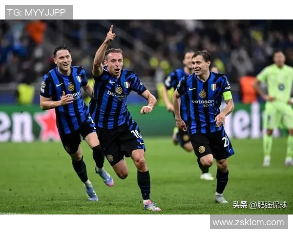 白发黑人足球明星的传奇人生与不屈精神展现了运动员的无限魅力与坚持信念